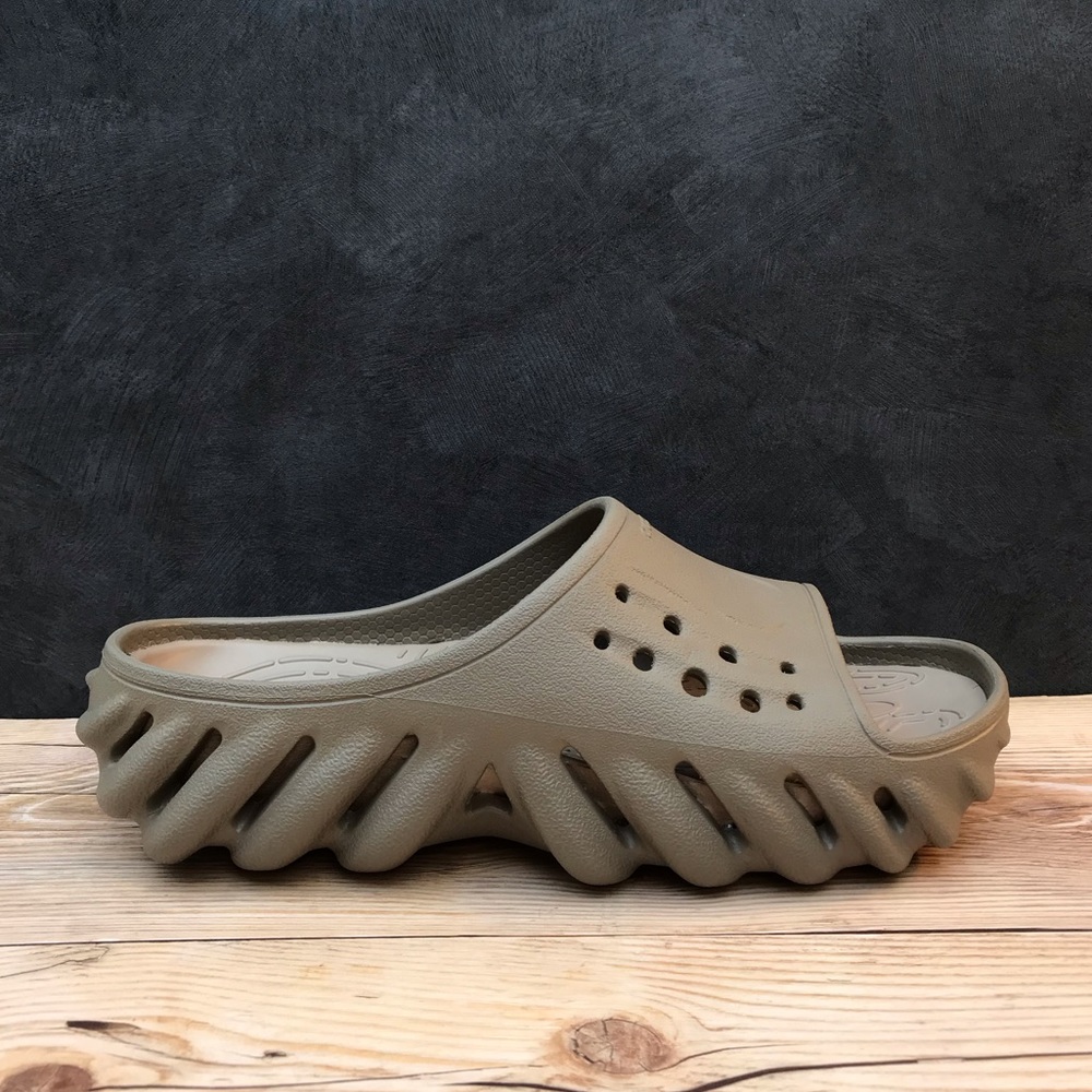 Crocs Echo Slide - Picture 6 of 16